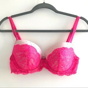 Victoria’s Secret Lace Dream Angels Lined Demi bra